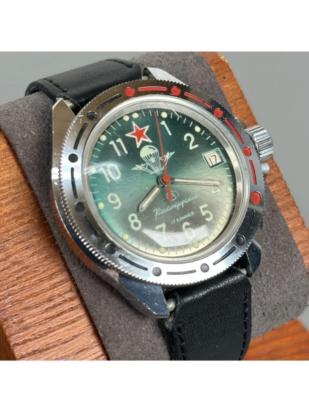 Vintage Vostok Komandirskie Paratrooper Watch Green Dial Mechanical 17 Jewels